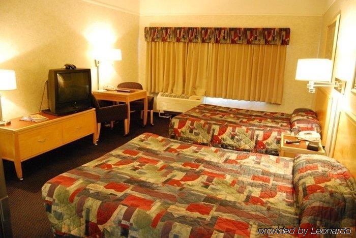 Concorde Inn Clinton Township Номер фото