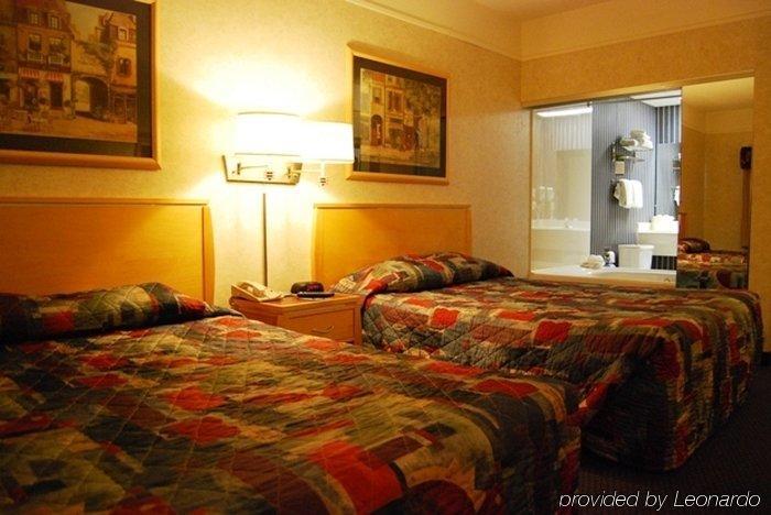 Concorde Inn Clinton Township Номер фото